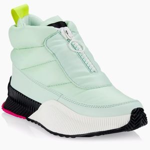 Sorel Out & About III insulated/waterproof puffy zip-up boot in sea sprite - NWT